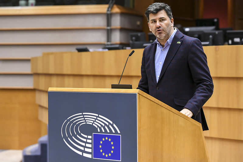 González Casares reclama acción a la Comisión Europea ante la subida crítica de combustibles para la pesca