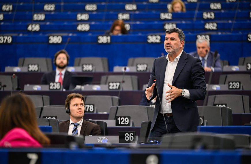 Casares: “La evaluación de la Política Pesquera Común ratifica la necesidad de su reforma urgente”