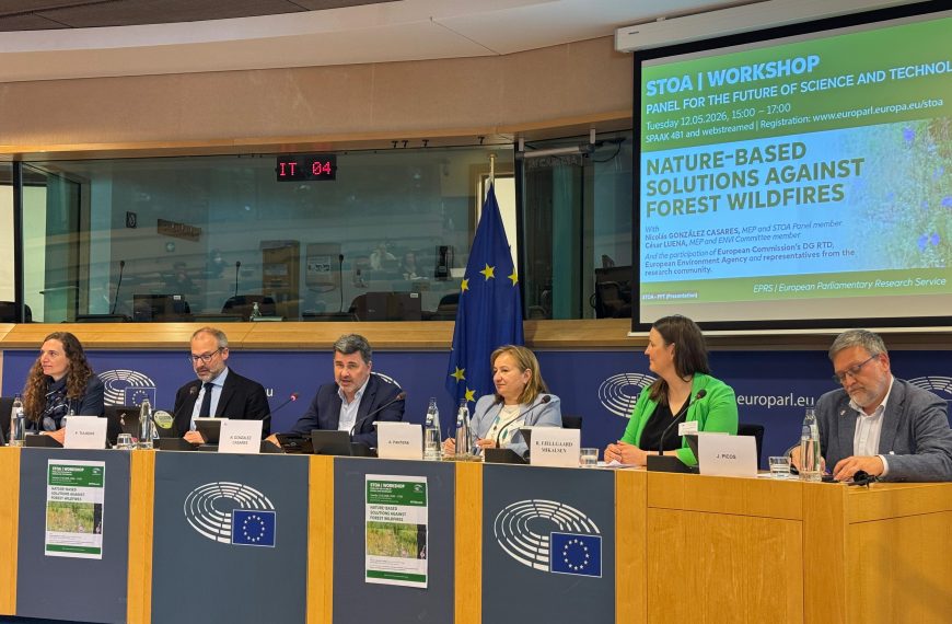 González Casares defiende las soluciones basadas en la naturaleza para luchar contra los incendios forestales