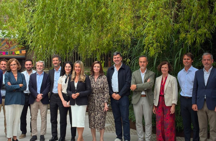 González Casares afirma que la descarbonización es la vía más eficiente para reforzar la competitividad europea
